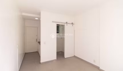 Kitnet / Stúdio para alugar na Avenida Senador Salgado Filho, 327, Centro Histórico, Porto Alegre, 26 m2 por R$ 1.000