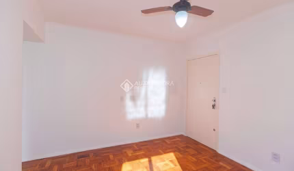 Apartamento com 1 quarto para alugar na Rua Coronel Genuino, 310, Centro Histórico, Porto Alegre, 40 m2 por R$ 2.000