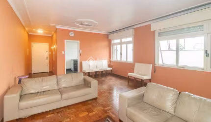 Apartamento com 3 quartos para alugar na Rua Ramiro Barcelos, 2147, Santana, Porto Alegre, 121 m2 por R$ 3.000