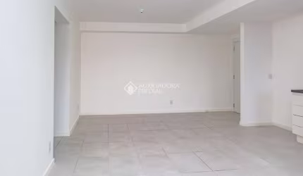 Apartamento com 2 quartos para alugar na Rua Capitão Pedro Werlang, 1066, Partenon, Porto Alegre, 56 m2 por R$ 2.400
