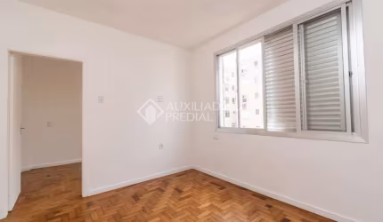 Apartamento com 2 quartos para alugar na Rua Jerônimo Coelho, 59, Centro Histórico, Porto Alegre, 51 m2 por R$ 1.200