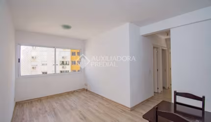 Apartamento com 3 quartos para alugar na Avenida Bento Gonçalves, 1515, Partenon, Porto Alegre, 66 m2 por R$ 2.100
