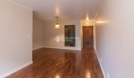 Apartamento com 3 quartos para alugar na Avenida Iguassu, 350, Petrópolis, Porto Alegre, 147 m2 por R$ 4.500