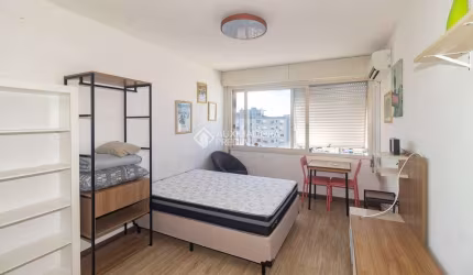 Apartamento com 1 quarto para alugar na Rua Coronel Genuino, 342, Centro Histórico, Porto Alegre, 30 m2 por R$ 1.500