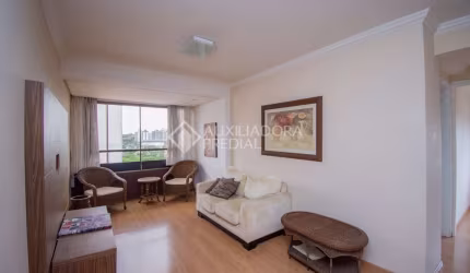 Apartamento com 2 quartos para alugar na Rua Oswaldo Pereira de Freitas, 135, Partenon, Porto Alegre, 77 m2 por R$ 1.900