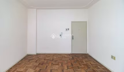 Apartamento com 2 quartos para alugar na Rua Jerônimo Coelho, 95, Centro Histórico, Porto Alegre, 55 m2 por R$ 2.000