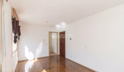 Apartamento com 1 quarto para alugar na Rua Doutor Pereira Neto, 1914, Tristeza, Porto Alegre, 30 m2 por R$ 800