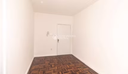 Kitnet / Stúdio para alugar na Rua General Lima e Silva, 407, Cidade Baixa, Porto Alegre, 34 m2 por R$ 1.300
