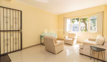 Casa em condomínio fechado com 3 quartos para alugar na Avenida América, 77, Auxiliadora, Porto Alegre, 317 m2 por R$ 5.500