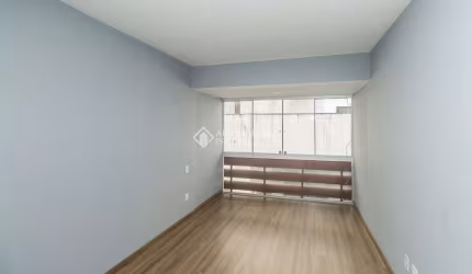 Apartamento com 1 quarto para alugar na Rua Antônio Joaquim Mesquita, 120, Passo da Areia, Porto Alegre, 55 m2 por R$ 1.800
