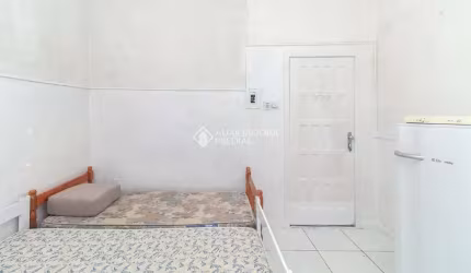 Apartamento com 1 quarto para alugar na Rua Álvaro Chaves, 560, Floresta, Porto Alegre, 26 m2 por R$ 1.200