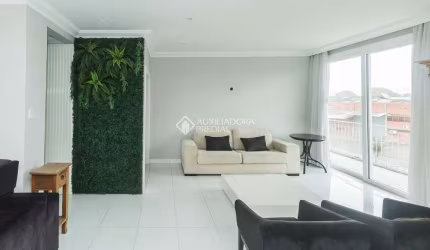 Apartamento com 3 quartos para alugar na Avenida Fernando Ferrari, 435, Anchieta, Porto Alegre, 200 m2 por R$ 3.500