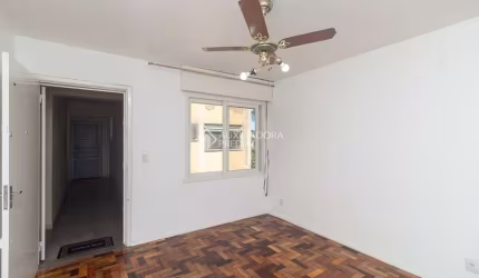 Apartamento com 2 quartos para alugar na Rua Doutor Caio Brandão de Mello, 255, Humaitá, Porto Alegre, 60 m2 por R$ 1.800