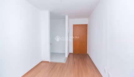 Apartamento com 2 quartos para alugar na Avenida Baltazar de Oliveira Garcia, 2426, Costa e Silva, Porto Alegre, 41 m2 por R$ 1.600