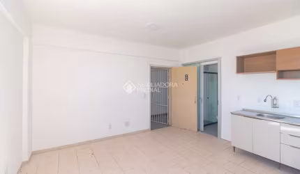Apartamento com 1 quarto para alugar na Avenida São Pedro, 844, São Geraldo, Porto Alegre, 64 m2 por R$ 2.000