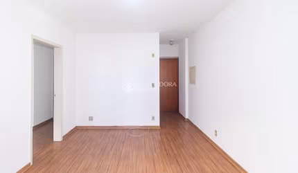 Apartamento com 1 quarto para alugar na Avenida Independência, 44, Independência, Porto Alegre, 40 m2 por R$ 1.750