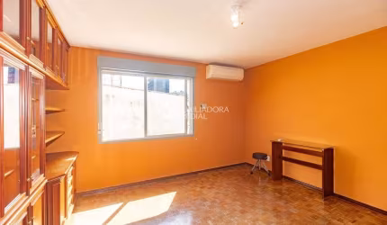 Apartamento com 2 quartos para alugar na Avenida Mariland, 1015, Auxiliadora, Porto Alegre, 75 m2 por R$ 2.900