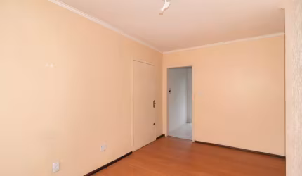 Apartamento com 2 quartos para alugar na Avenida da Cavalhada, 5510, Cavalhada, Porto Alegre, 68 m2 por R$ 950