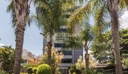 Apartamento com 1 quarto para alugar na Rua Sapê, 410, Passo da Areia, Porto Alegre, 53 m2 por R$ 3.000