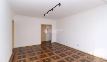 Apartamento com 3 quartos para alugar na Avenida Independência, 640, Independência, Porto Alegre, 100 m2 por R$ 2.000