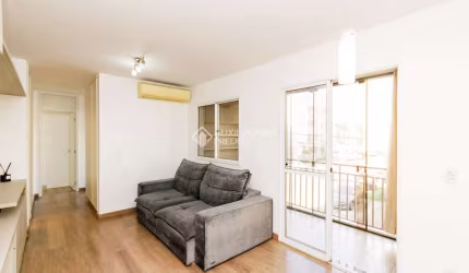Apartamento com 3 quartos para alugar na Avenida José Aloísio Filho, 1185, Humaitá, Porto Alegre, 70 m2 por R$ 2.850