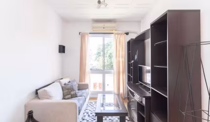 Apartamento com 2 quartos para alugar na Rua Jataí, 1060, Cristal, Porto Alegre, 50 m2 por R$ 2.000