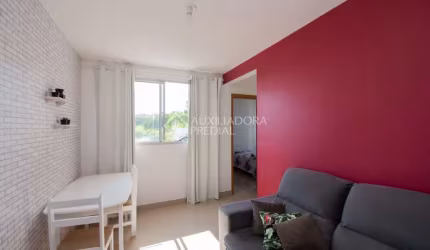 Apartamento com 2 quartos para alugar na Rua Ada Vaz Cabeda, 400, Jardim Leopoldina, Porto Alegre, 40 m2 por R$ 900