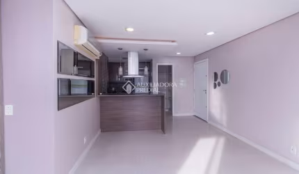 Apartamento com 2 quartos para alugar na Rua Monsenhor Antonio Guilherme Grings, 51, Sarandi, Porto Alegre, 85 m2 por R$ 3.500
