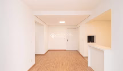 Apartamento com 2 quartos para alugar na Praça Doutor Gastão Santos, 38, Passo da Areia, Porto Alegre, 66 m2 por R$ 3.500