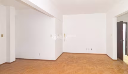 Apartamento com 3 quartos para alugar na Avenida Independência, 1139, Independência, Porto Alegre, 104 m2 por R$ 3.000