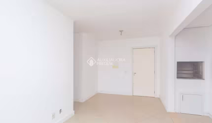 Apartamento com 2 quartos para alugar na Rua Doutor Carlos Renato R. Fonseca, 200, Jardim Itu Sabará, Porto Alegre, 56 m2 por R$ 2.800