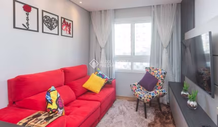 Apartamento com 2 quartos para alugar na Rua Jerônymo Zelmanovitz, 100, São Sebastião, Porto Alegre, 56 m2 por R$ 4.600
