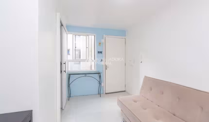 Apartamento com 2 quartos para alugar na Rua José Barcellos Garcia, 35, Rubem Berta, Porto Alegre, 43 m2 por R$ 1.600
