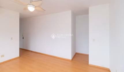 Apartamento com 2 quartos para alugar na Rua General Couto de Magalhães, 2046, São João, Porto Alegre, 62 m2 por R$ 1.850