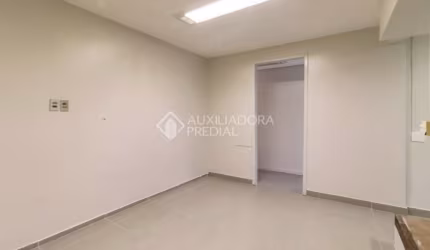 Sala comercial para alugar na Praça Dom Feliciano, 78, Centro Histórico, Porto Alegre, 94 m2 por R$ 1.200