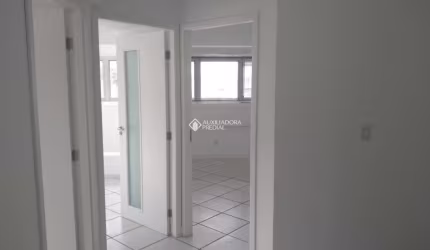 Sala comercial para alugar na Rua Mata Coelho, 422, Nonoai, Porto Alegre, 90 m2 por R$ 1.750