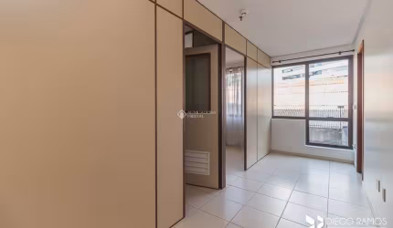 Sala comercial para alugar na Avenida Cristóvão Colombo, 881, Moinhos de Vento, Porto Alegre, 38 m2 por R$ 910