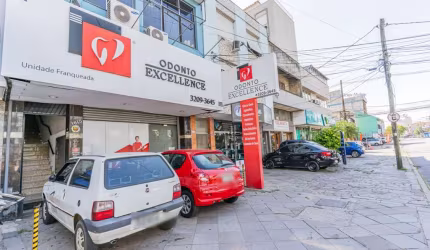 Sala comercial para alugar na Avenida Assis Brasil, 1615, Passo da Areia, Porto Alegre, 100 m2 por R$ 1.900