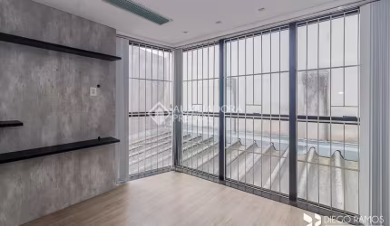 Sala comercial para alugar na Rua Marcelo Gama, 1412, São João, Porto Alegre, 38 m2 por R$ 1.500