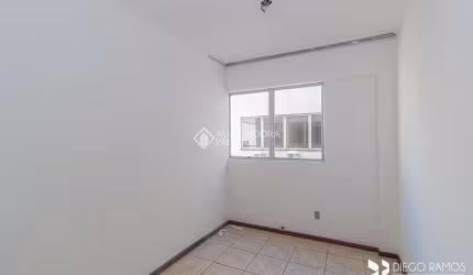 Sala comercial para alugar na Rua Felipe Camarão, 736, Rio Branco, Porto Alegre, 36 m2 por R$ 750