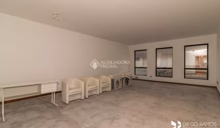 Sala comercial para alugar na Avenida Wenceslau Escobar, 1134, Cristal, Porto Alegre, 47 m2 por R$ 1.350