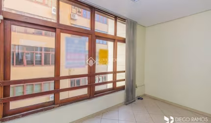 Sala comercial para alugar na Praça Quinze de Novembro, 66, Centro Histórico, Porto Alegre, 77 m2 por R$ 580