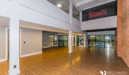 Ponto comercial para alugar na Avenida Cristóvão Colombo, 2450, Floresta, Porto Alegre, 700 m2 por R$ 45.000
