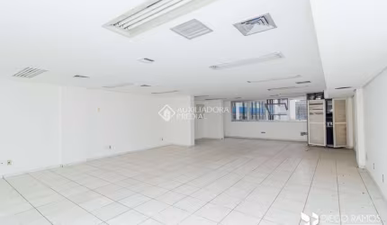 Sala comercial para alugar na Rua dos Andradas, 1248, Centro Histórico, Porto Alegre, 100 m2 por R$ 2.000