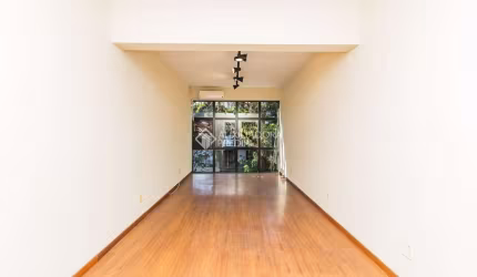Sala comercial para alugar na Avenida Taquara, 138, Petrópolis, Porto Alegre, 34 m2 por R$ 960