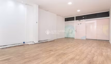 Ponto comercial para alugar na Avenida Wenceslau Escobar, 1823, Tristeza, Porto Alegre, 124 m2 por R$ 14.124