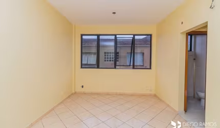 Sala comercial para alugar na Rua Adão Baino, 146, Cristo Redentor, Porto Alegre, 40 m2 por R$ 500