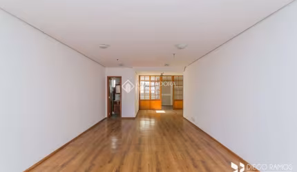 Sala comercial para alugar na Rua Dezesseis de Julho, 42, São João, Porto Alegre, 77 m2 por R$ 1.500
