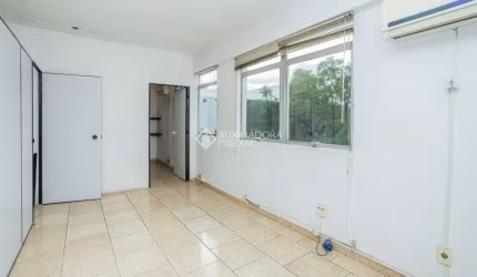 Sala comercial para alugar na Avenida São Pedro, 844, São Geraldo, Porto Alegre, 40 m2 por R$ 700