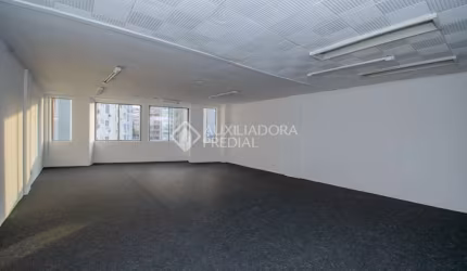 Sala comercial para alugar na Rua Doutor Flores, 98, Centro Histórico, Porto Alegre, 60 m2 por R$ 500